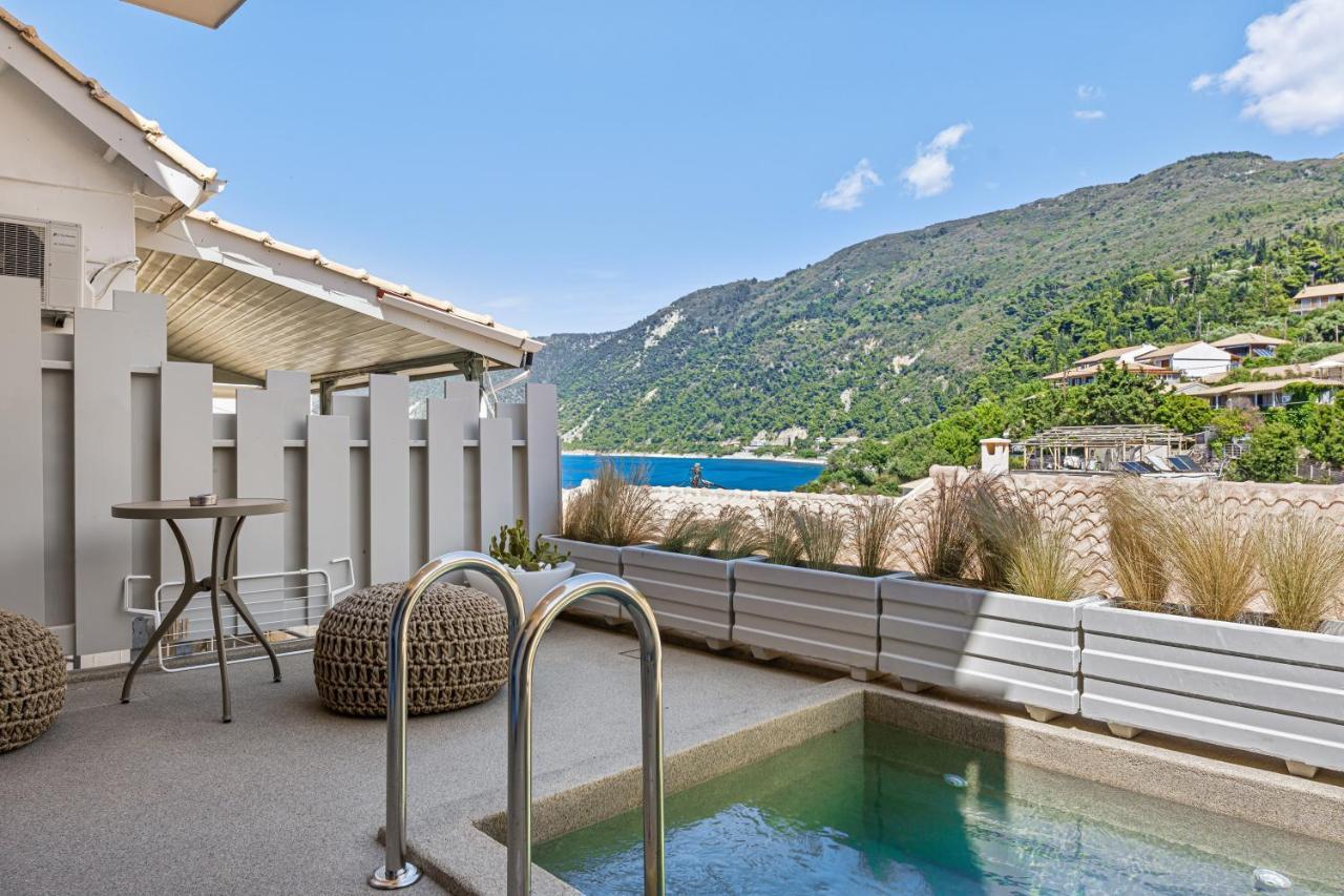 Tellion Suites Áyios Nikítas エクステリア 写真